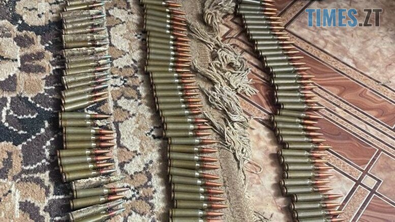 На Бердичівщині правоохоронці виявили в будинку місцевого мешканця понад півтори сотні боєприпасів