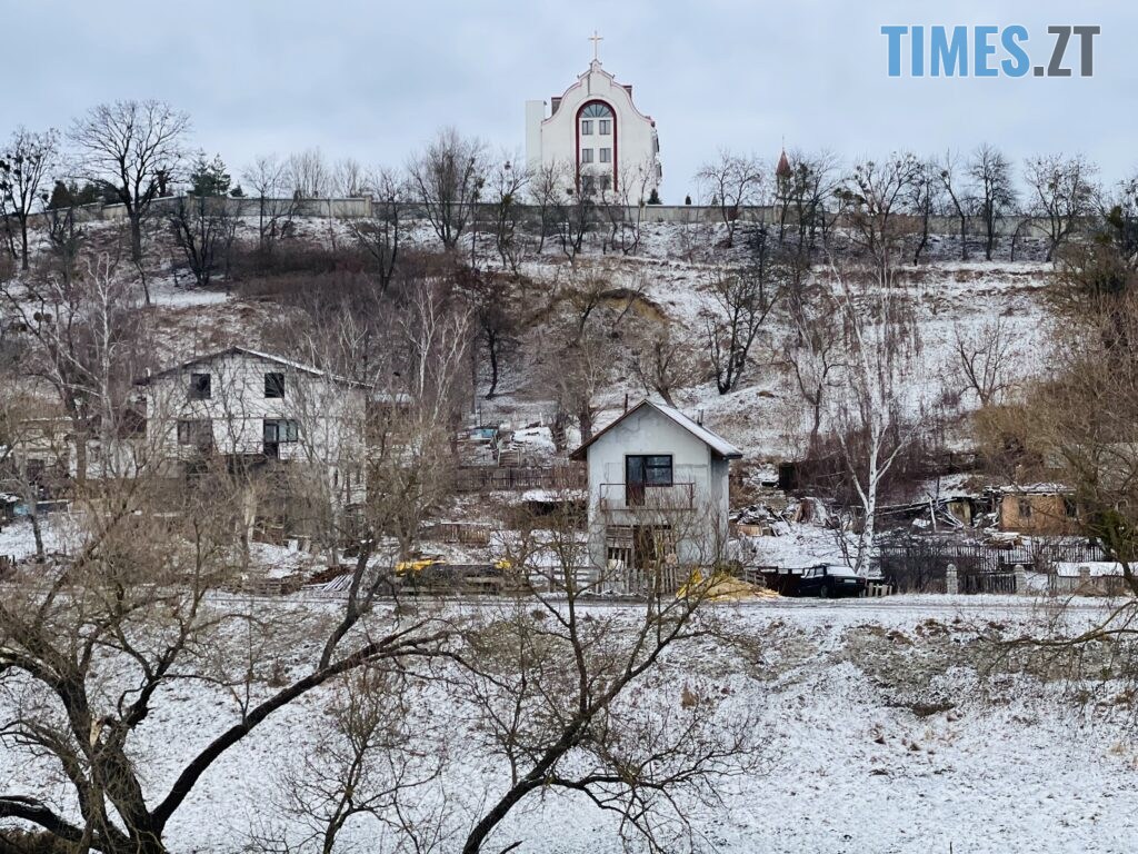 Берега Кам’янки у Житомирі: водоспад Коденка місцеві перетворили на смітник (ФОТО)