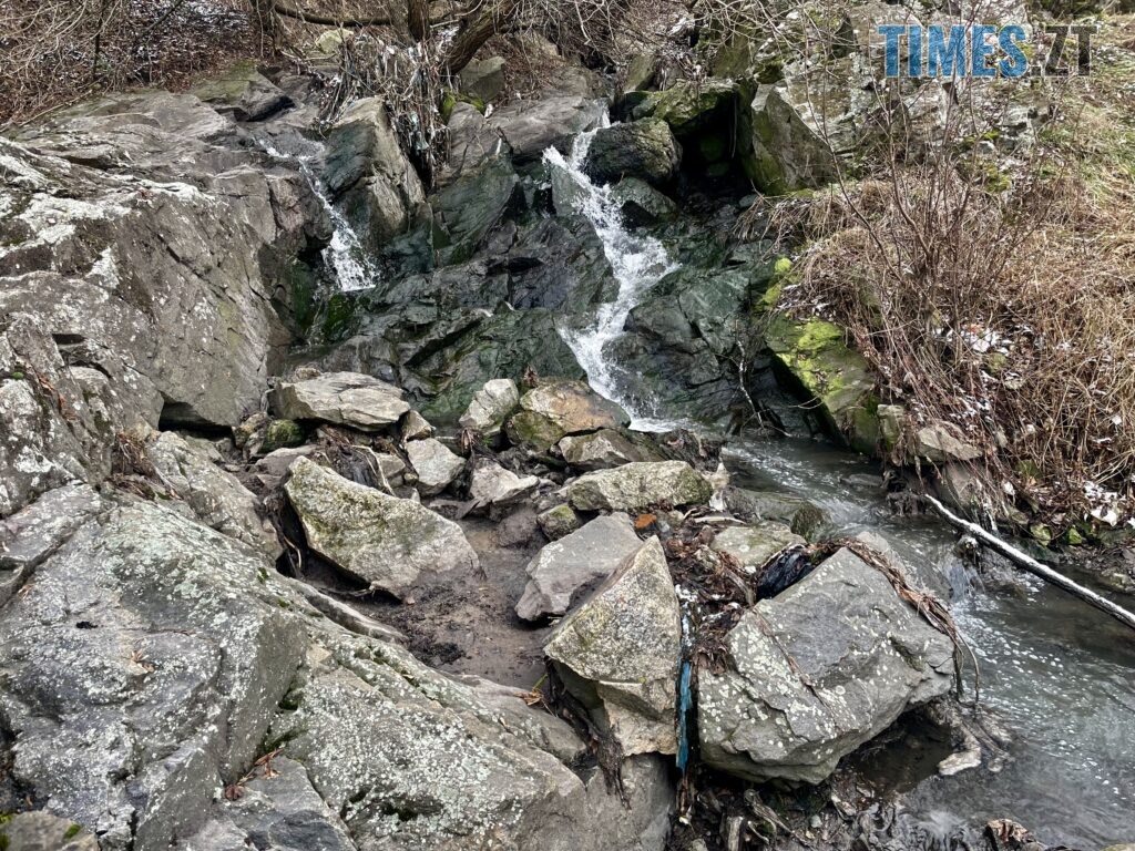 Берега Кам’янки у Житомирі: водоспад Коденка місцеві перетворили на смітник (ФОТО)