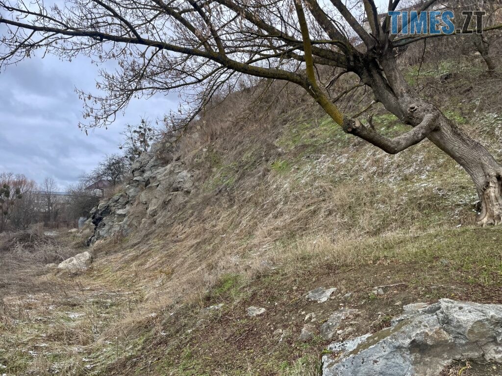 Берега Кам’янки у Житомирі: водоспад Коденка місцеві перетворили на смітник (ФОТО)