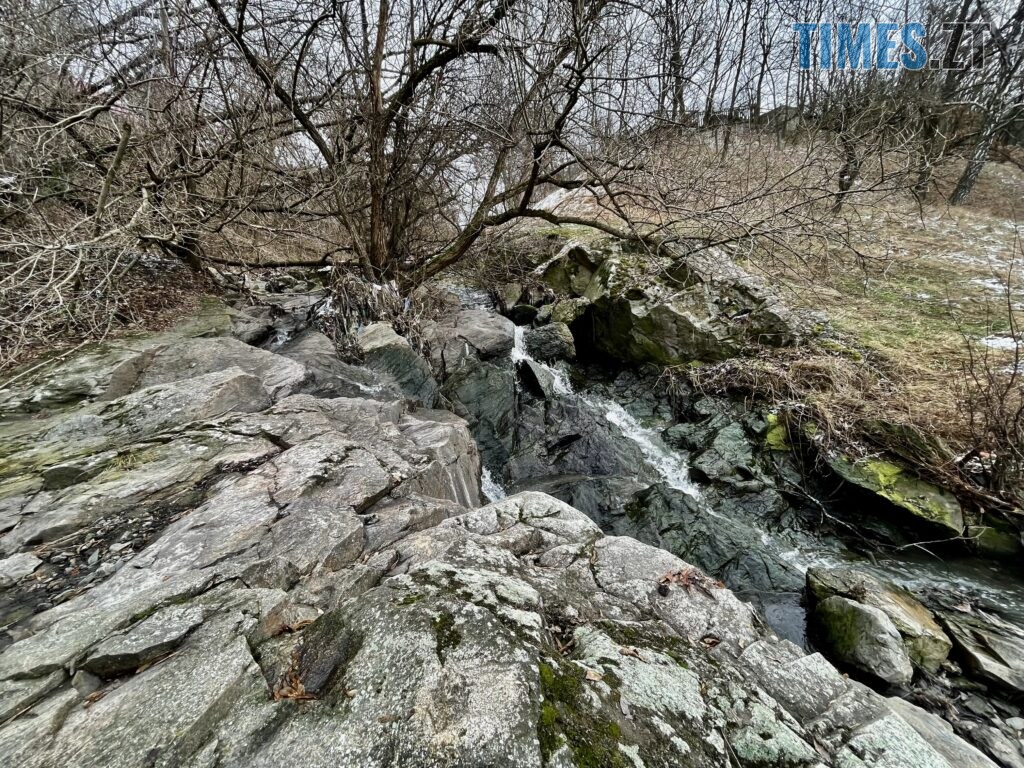 Берега Кам’янки у Житомирі: водоспад Коденка місцеві перетворили на смітник (ФОТО)