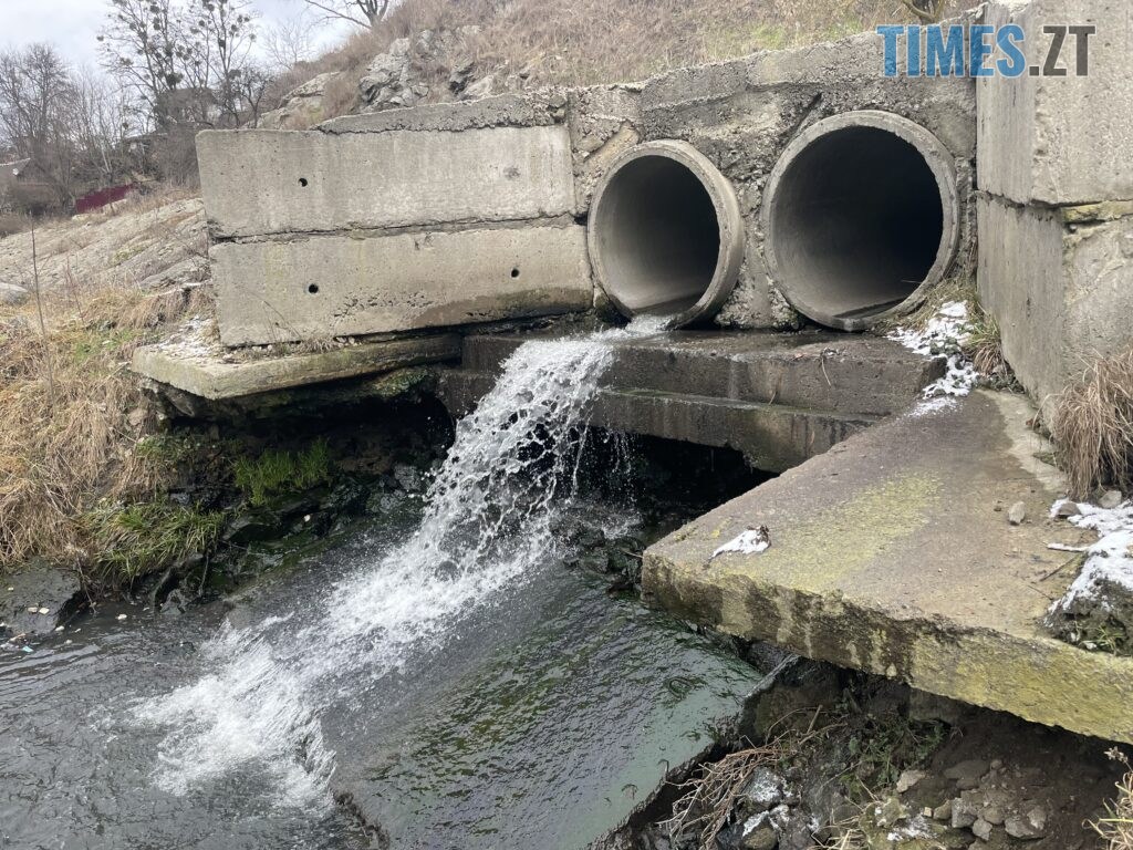 Берега Кам’янки у Житомирі: водоспад Коденка місцеві перетворили на смітник (ФОТО)