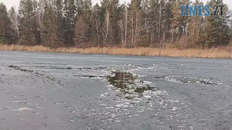 На Коростенщині бійці ДСНС врятували чоловіка, який провалився на льоду