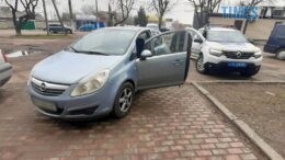 У Житомирі під колеса легковика потрапив містянин