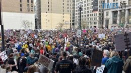 Сотні тисяч американців вийшли на мітинги проти політики Дональда Трампа