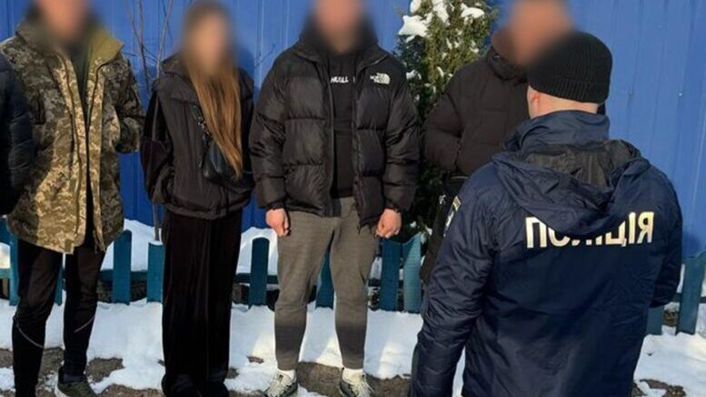 Житомирські правоохоронці викрили міжрегіональну схему незаконного переправлення чоловіків через кордон