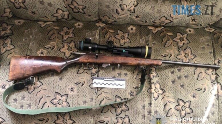 На Звягельщині правоохоронці виявили у місцевого мешканця незареєстровану зброю та боєприпаси