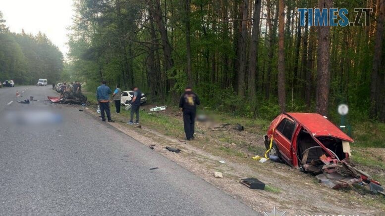 Внаслідок ДТП на Овруччині дві людини загинули, ще дві - опинилися у лікарні