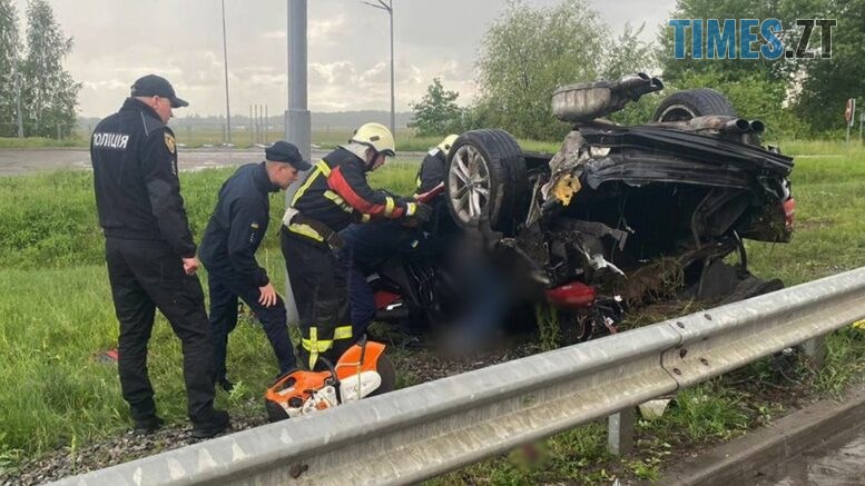Смертельна ДТП у Житомирському районі: аби дістати тіло загиблої знадобилася допомога рятувальників