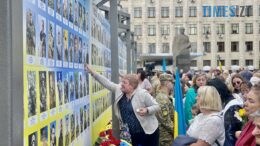 Ще 60 портретів полеглих захисників розмістили на "Алеї слави Героїв" у Житомирі