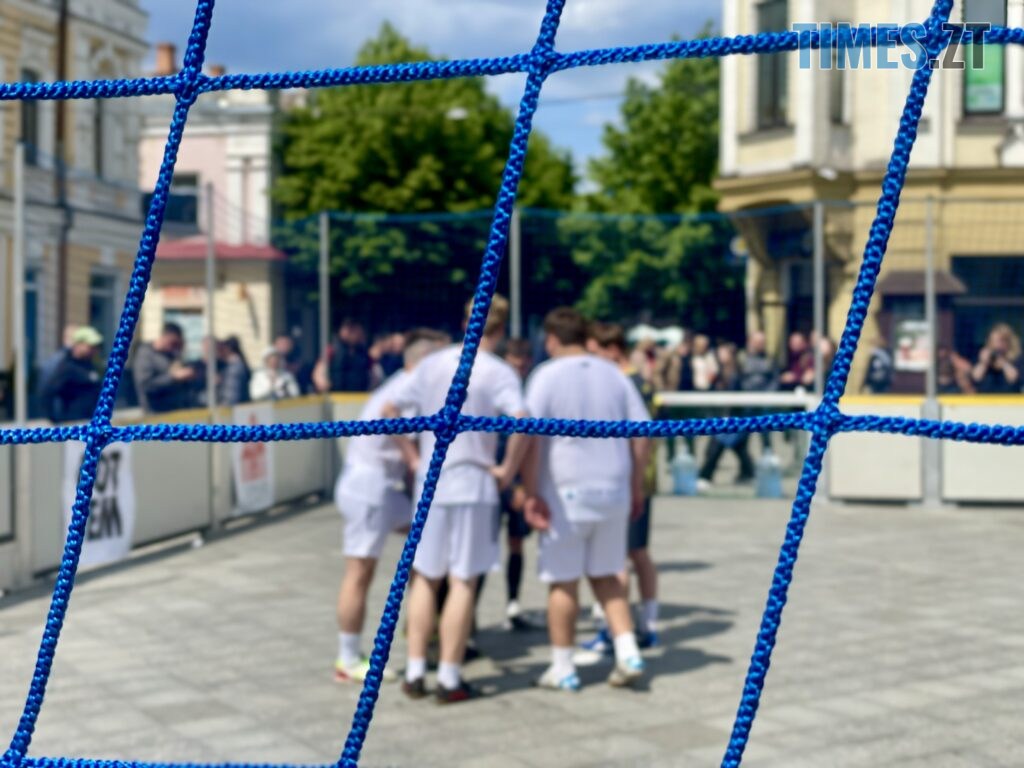 Збирають на FPV-дрони для ЗСУ: благодійний турнір “3×3” влаштували в центрі Житомира (ФОТО)