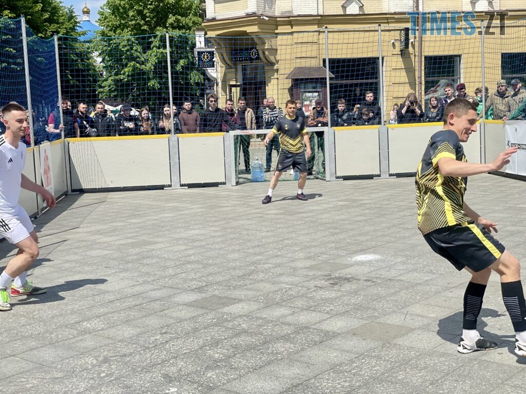 Збирають на FPV-дрони для ЗСУ: благодійний турнір “3×3” влаштували в центрі Житомира (ФОТО)