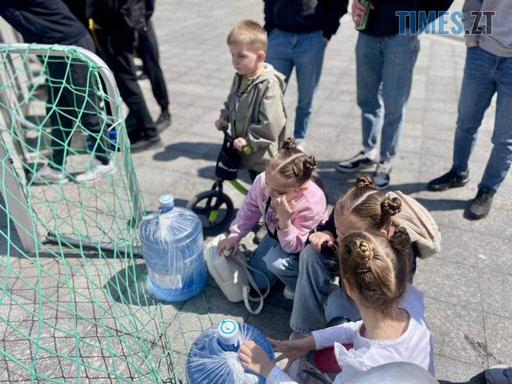 Збирають на FPV-дрони для ЗСУ: благодійний турнір “3×3” влаштували в центрі Житомира (ФОТО)