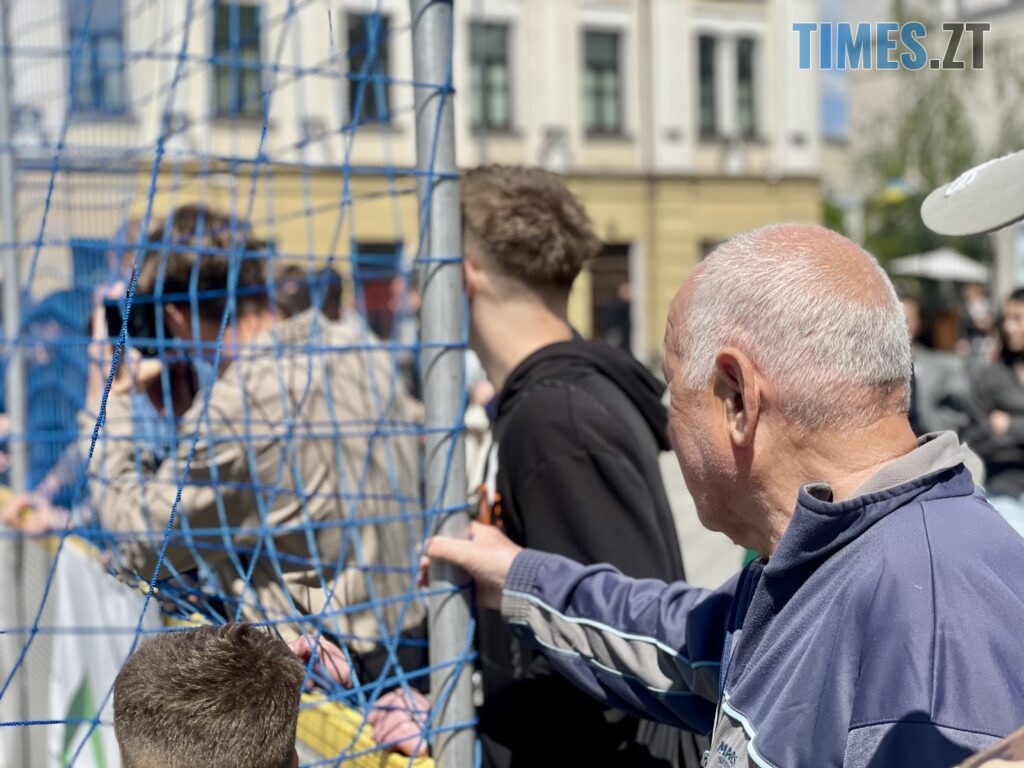 Збирають на FPV-дрони для ЗСУ: благодійний турнір “3×3” влаштували в центрі Житомира (ФОТО)