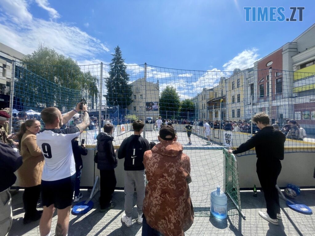 Збирають на FPV-дрони для ЗСУ: благодійний турнір “3×3” влаштували в центрі Житомира (ФОТО)