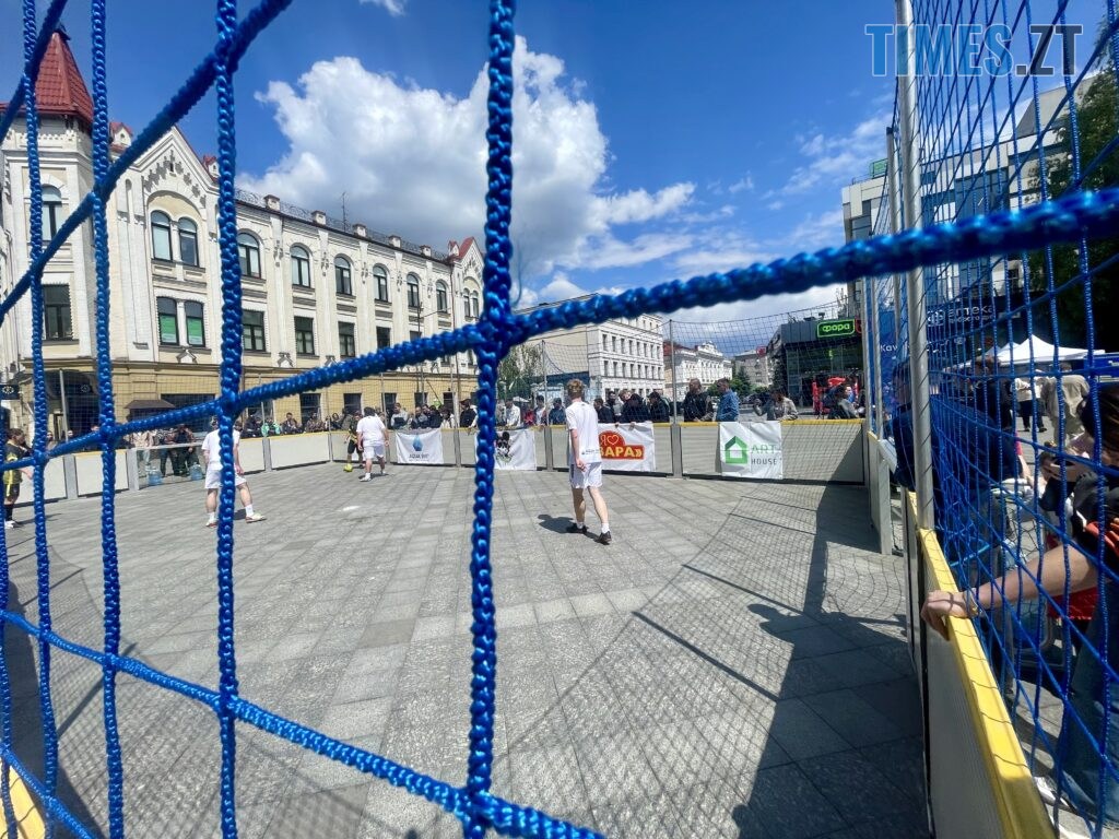 Збирають на FPV-дрони для ЗСУ: благодійний турнір “3×3” влаштували в центрі Житомира (ФОТО)