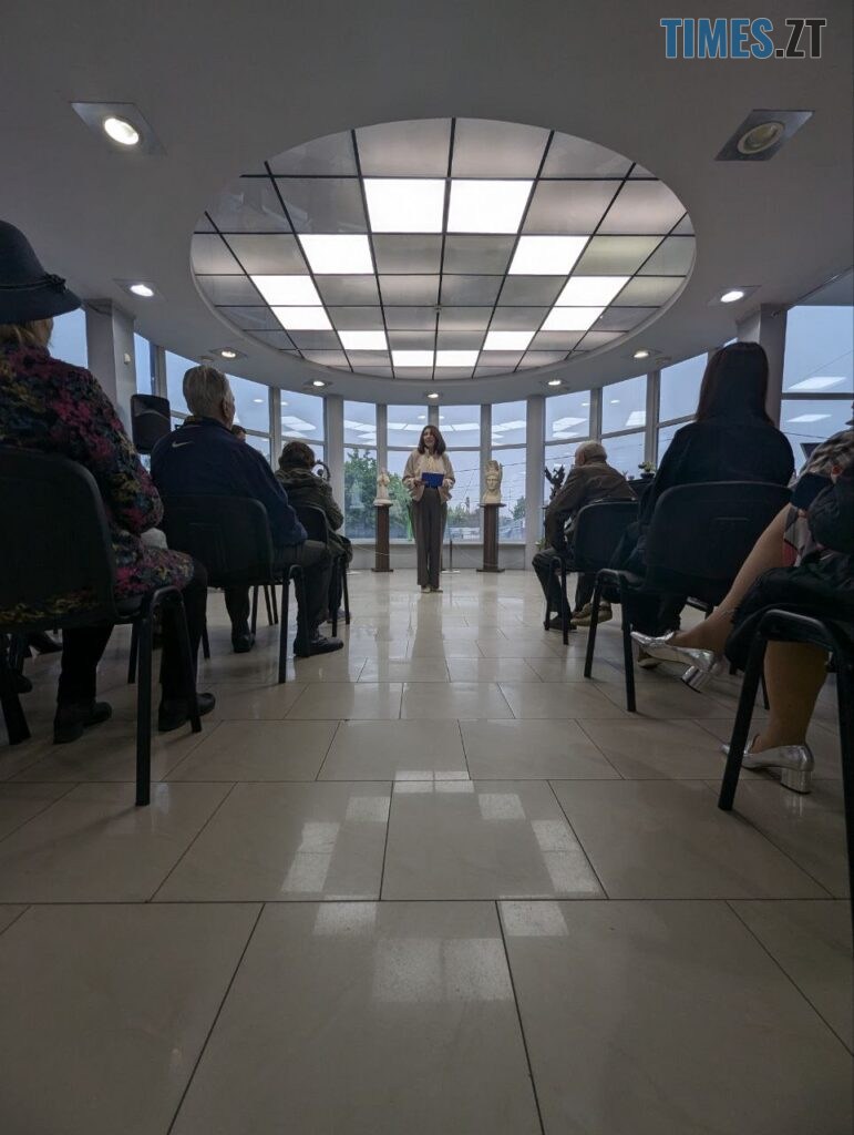 В Житомирі відкрилася виставка безвимірних світів Леоніда Білого (ФОТО)