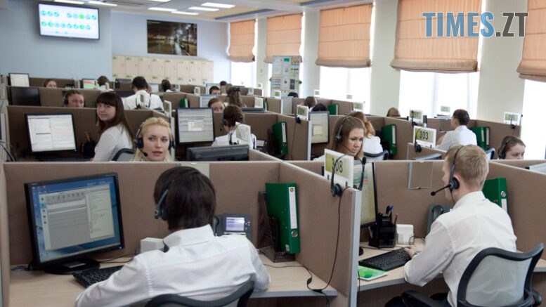 Житомирські правоохоронці викрили організатора call-центру, розташованого в «днр», який ошукав громадян на 4,5 млн гривень