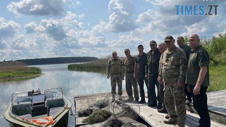 9 браконьєрських сіток та два ятери виявили у водосховищі на Житомирщині екоінспектори