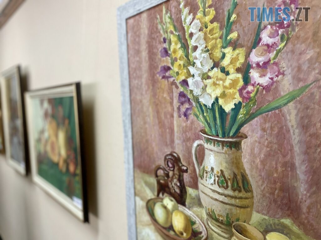 «Дотиком традицій»: у Житомирі триває художня виставка Алли Черніченко та Тетяни Коломієць (ФОТО)