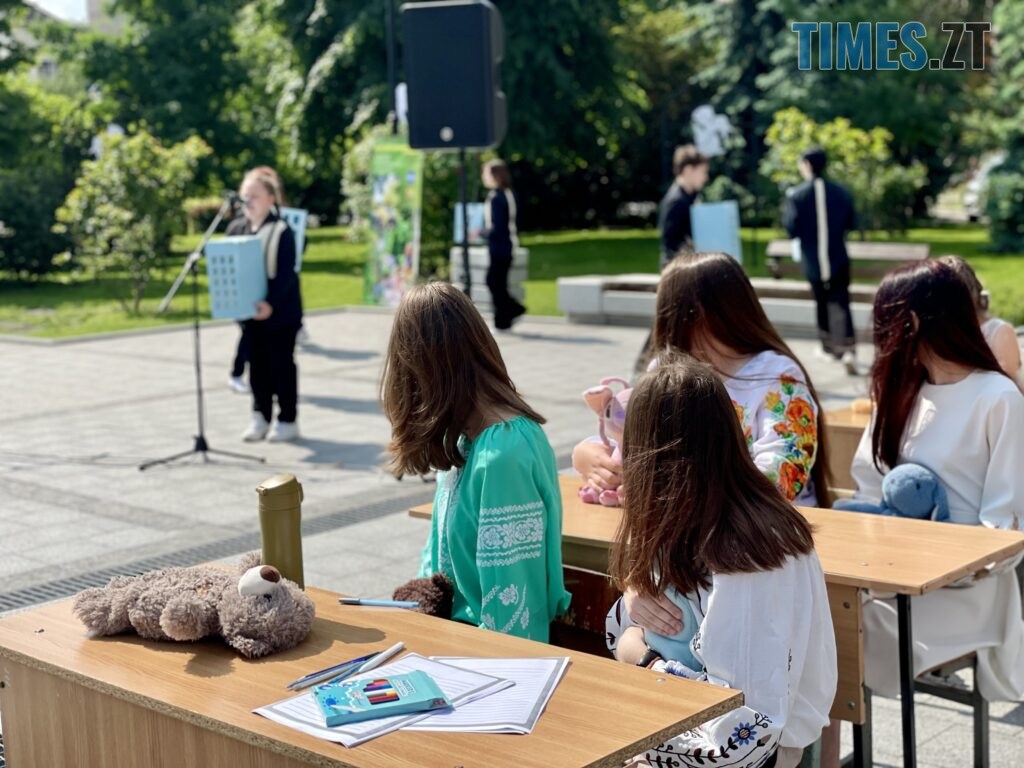 “Тиша, що говорить”: у Житомирі вшанували пам’ять дітей, які загинули від рук окупантів (ФОТО)