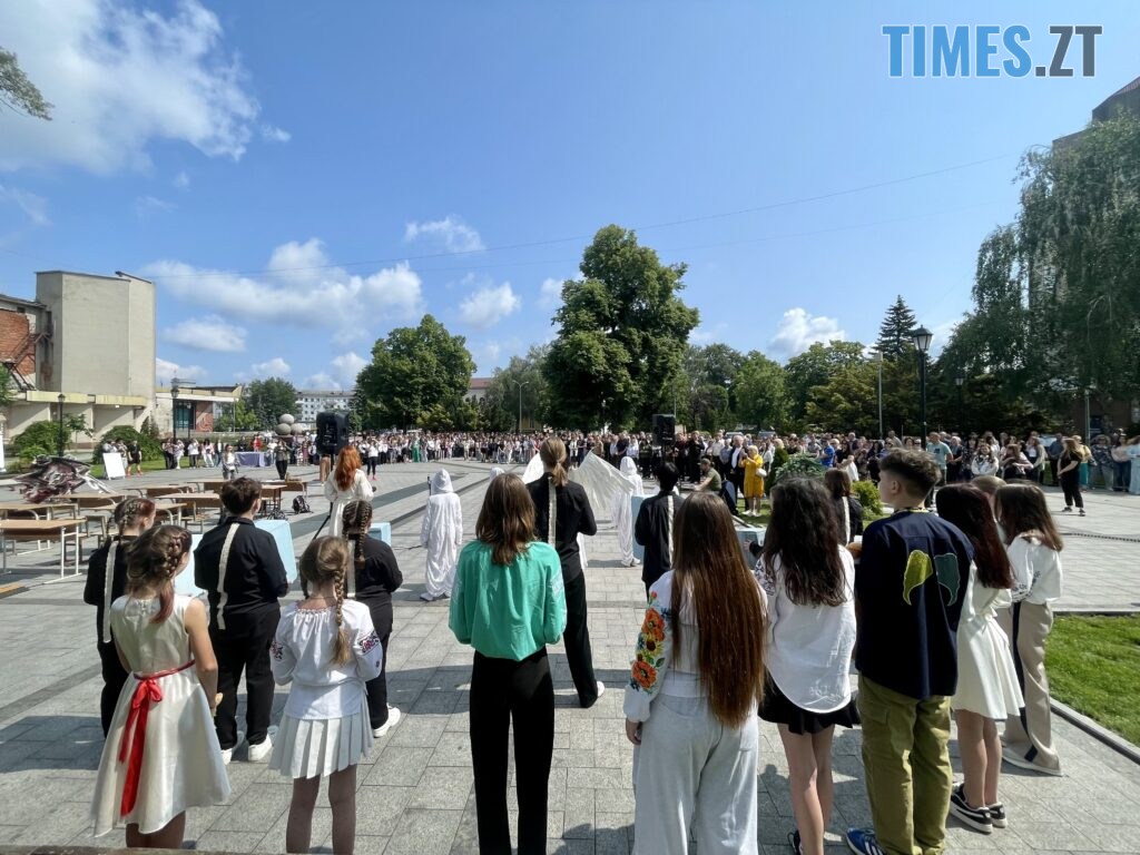 “Тиша, що говорить”: у Житомирі вшанували пам’ять дітей, які загинули від рук окупантів (ФОТО)
