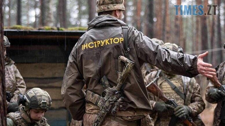 Вже з 1 вересня українських студентів почнуть готувати до бойових дій