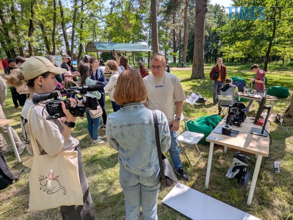 Авіація в дії: у Житомирі презентували профорієнтаційний проєкт із симуляторами польотів і дронами (ФОТО)