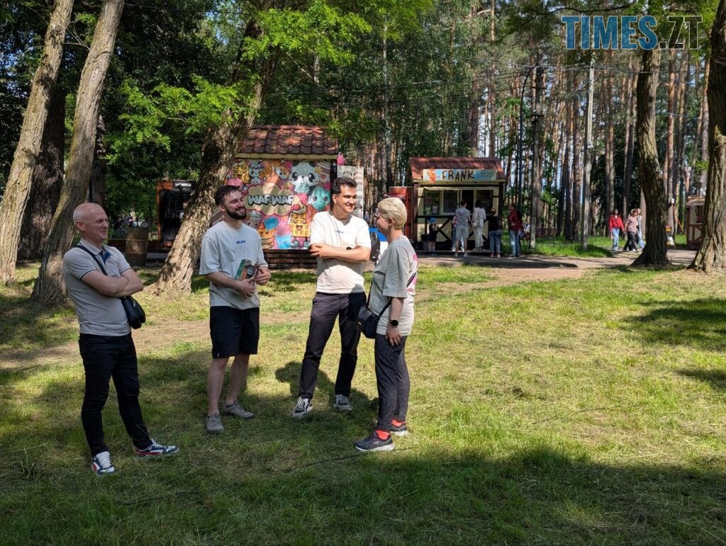 Авіація в дії: у Житомирі презентували профорієнтаційний проєкт із симуляторами польотів і дронами (ФОТО)