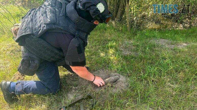 На Чуднівщині електрики випадково натрапили на боєприпас