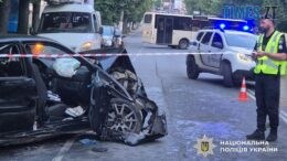 У Житомирі п'яний водій зніс електроопору: постраждали двоє чоловіків