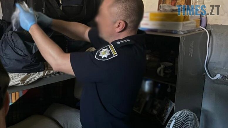 Житомирські правоохоронці повідомили про підозри учасникам шахрайської схеми, організованої з колонії
