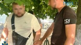 Посадовця Коростенської міськради викрили на хабарях за незаконне бронювання ухилянтів