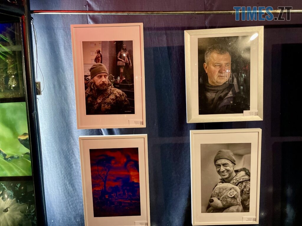 “Обличчя Житомира в портретах”: виставка Валерія Хіміча в музеї космонавтики (ФОТО)
