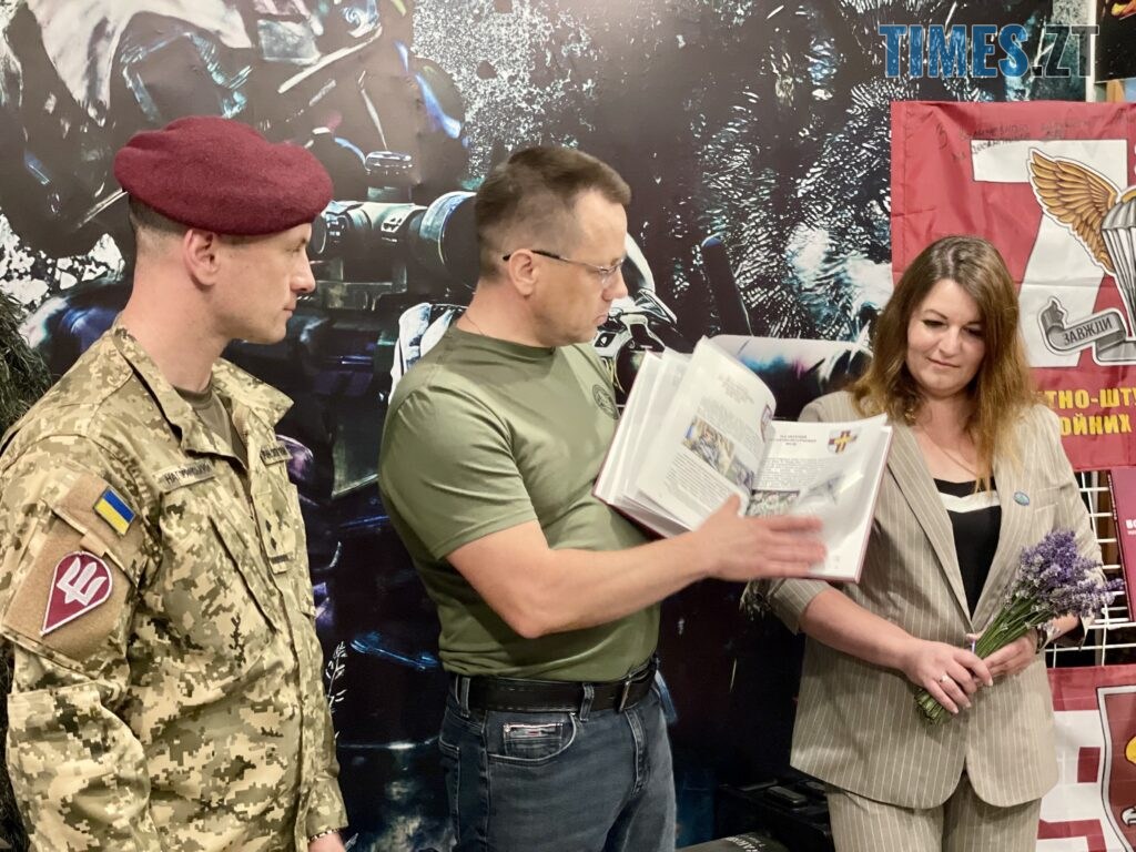 У Поліському університеті презентували книгу про історію та сьогодення ДШВ і Ботсаду (ФОТО)