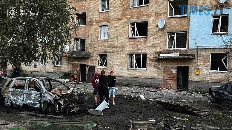 Вночі російські терористи атакували житлові будинки та сільськогосподарські підприємства у кількох областях України