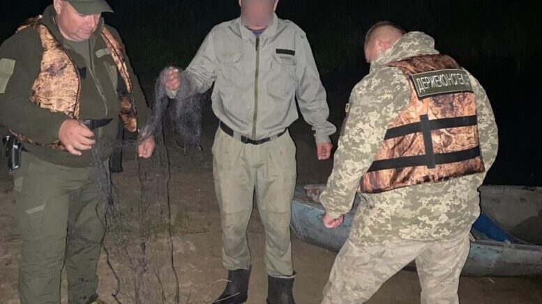 На річці Тетерів екологи виявили двох браконьєрів
