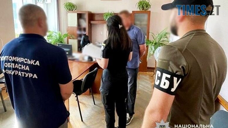 Звягельського посадовця викрили на розтраті бюджетних коштів під час ремонту міського кладовища