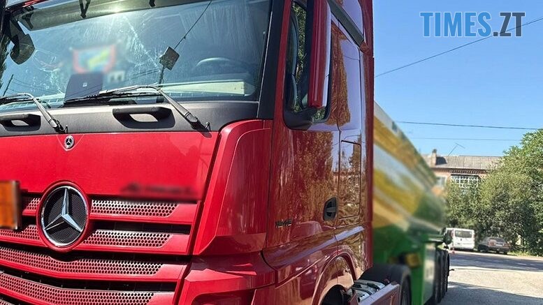 У Коростені під колесами вантажівки загинув чоловік