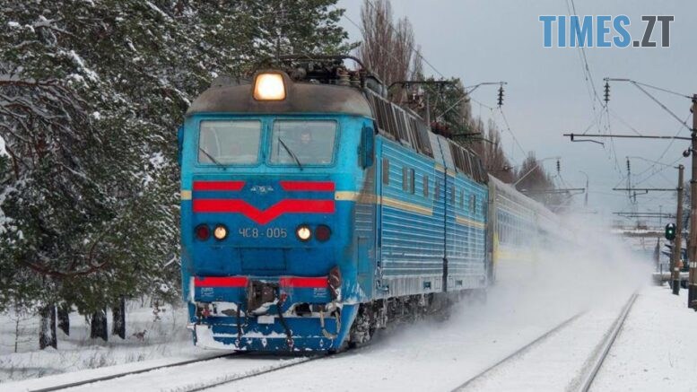 По всій Україні фіксують масові затримки поїздів: які рейси спізнюються