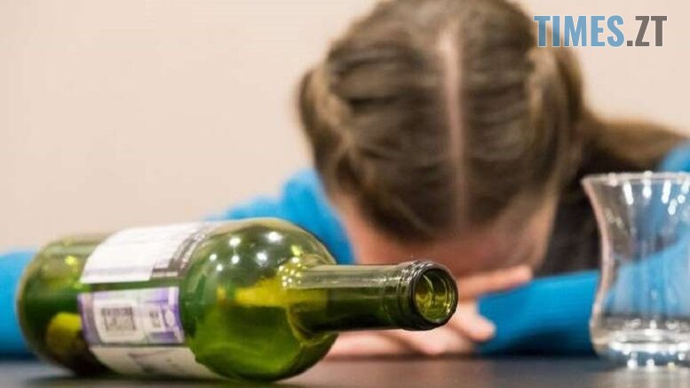 День народження в реанімації: у Житомирі госпіталізували двох дітей з алкогольним отруєнням