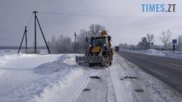 На дорогах Житомирщини забезпечено безперешкодний проїзд: як дорожники долають наслідки морозів