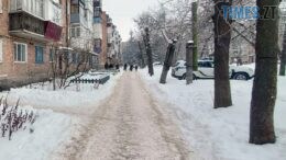 Кинув «коктейль» у вікно: у Коростені чоловіка підозрюють у замаху на вбивство жінки та дитини