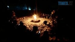 Лекція, кіно і пісні біля ватри - захід пластунів у Житомирі до Дня Соборності