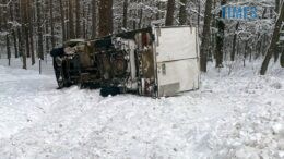 Поліція розслідує обставини ДТП на Коростенщині, у якій травмувалася пасажирка