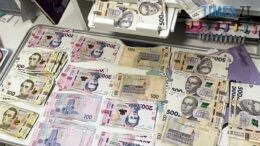 Мільйон на «чужих картках»: на Житомирщині судитимуть банду юних хакерів-шахраїв