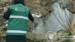 За крок до криміналу: у Бердичеві примусово зупиняють скид нечистот у річку Гнилоп’ять