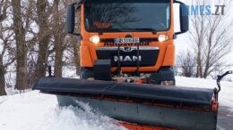 «Температурні гойдалки» та туман: водіїв Житомирщини попереджають про небезпеку на дорогах