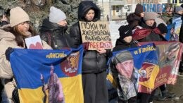 Поки ми живемо, вони виживають: акція на підтримку полонених і зниклих безвісти в Житомирі