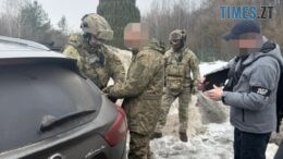 $20 000 за втечу: на Житомирщині затримали мобілізованого та його спільника за спробу підкупу командира